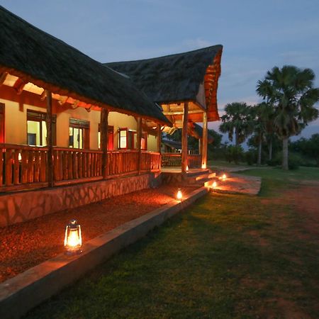 Pakuba Safari Lodge Nwoya Exterior photo